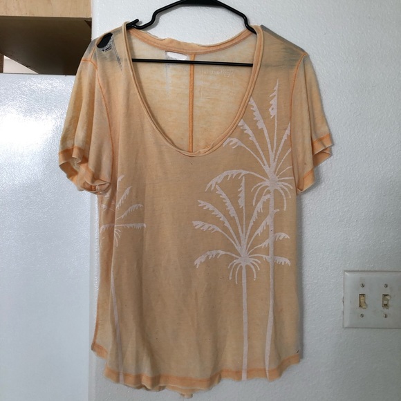 Free People Tops - Peachy distressed palm print T-shirt Free People Tops - Peachy distressed palm print T-shirt